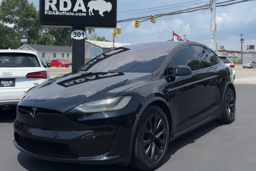 2023 Tesla Model X Plaid photo 1