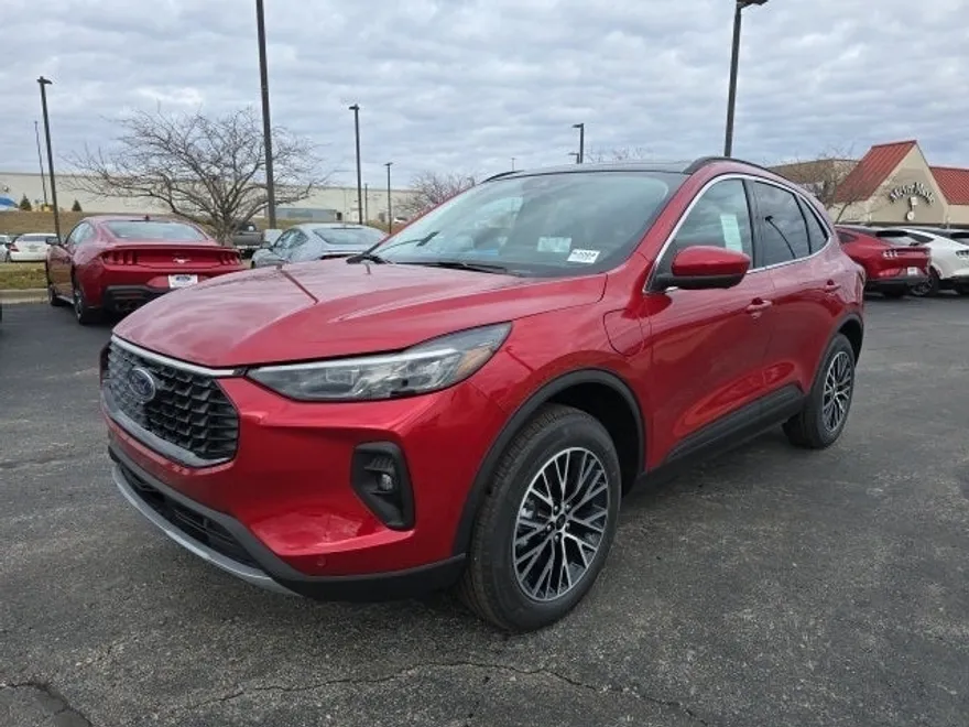 2025 Ford Escape Base photo 1