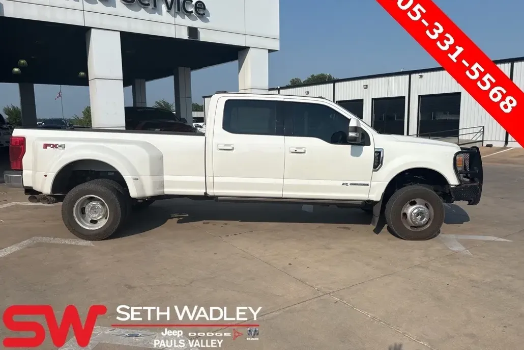 2021 Ford F-350 Lariat photo 1