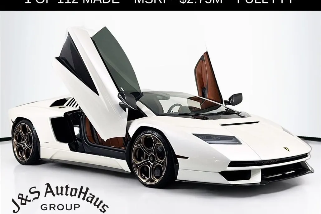 2022 Lamborghini Countach LPI 800-4 photo 1