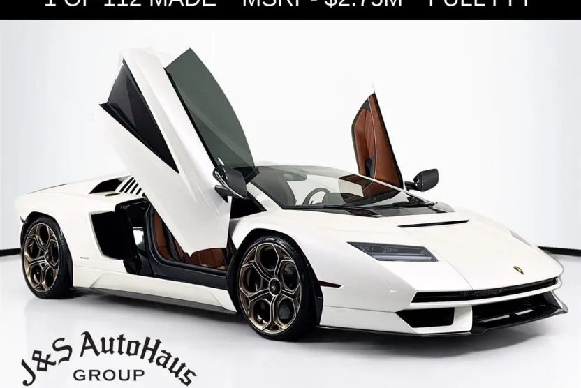 2022 Lamborghini Countach LPI 800-4 photo 1
