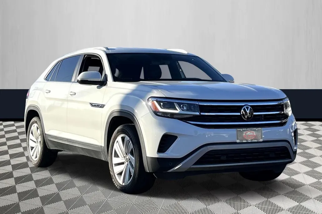 2023 Volkswagen Atlas Cross Sport SE Technology photo 1