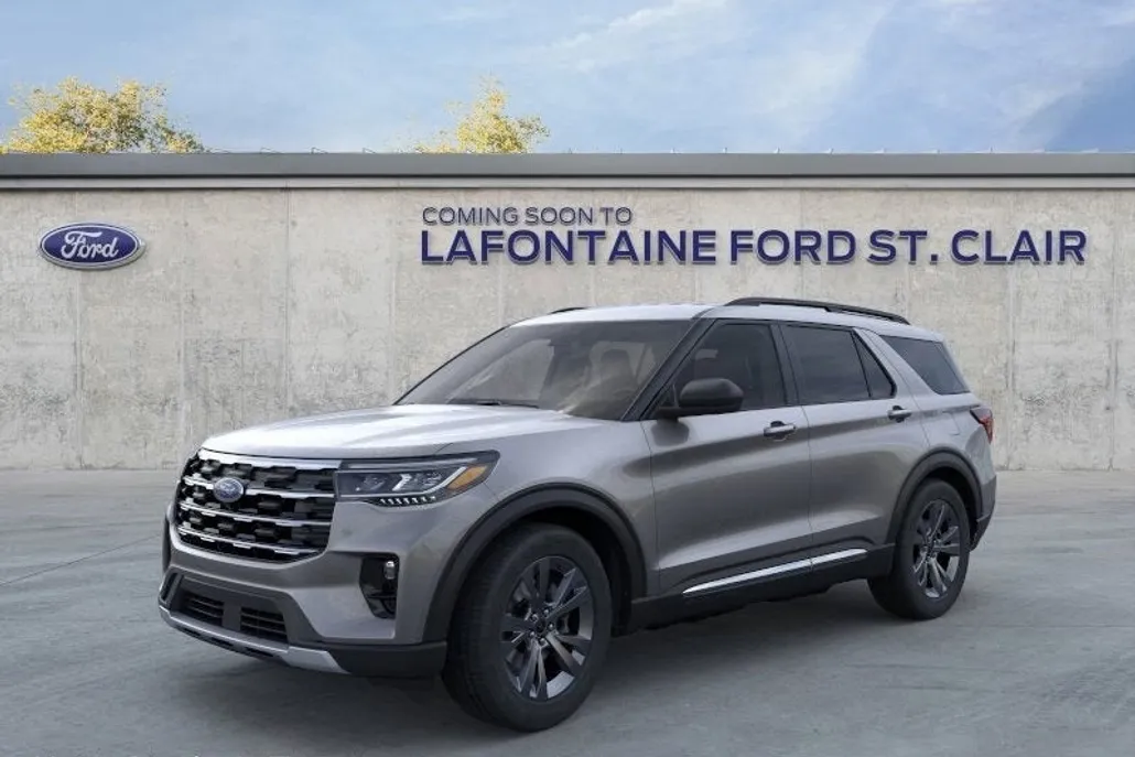 2025 Ford Explorer photo 1