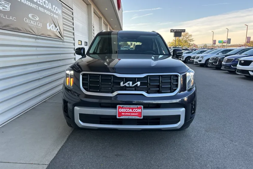 2025 Kia Telluride S photo 1