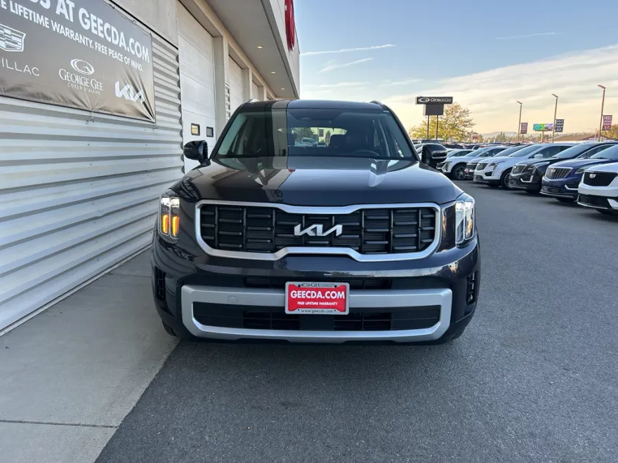 2025 Kia Telluride S photo 1