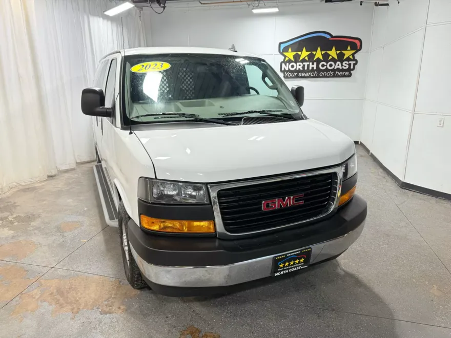 2023 Gmc Savana 2500 Cargo photo 1