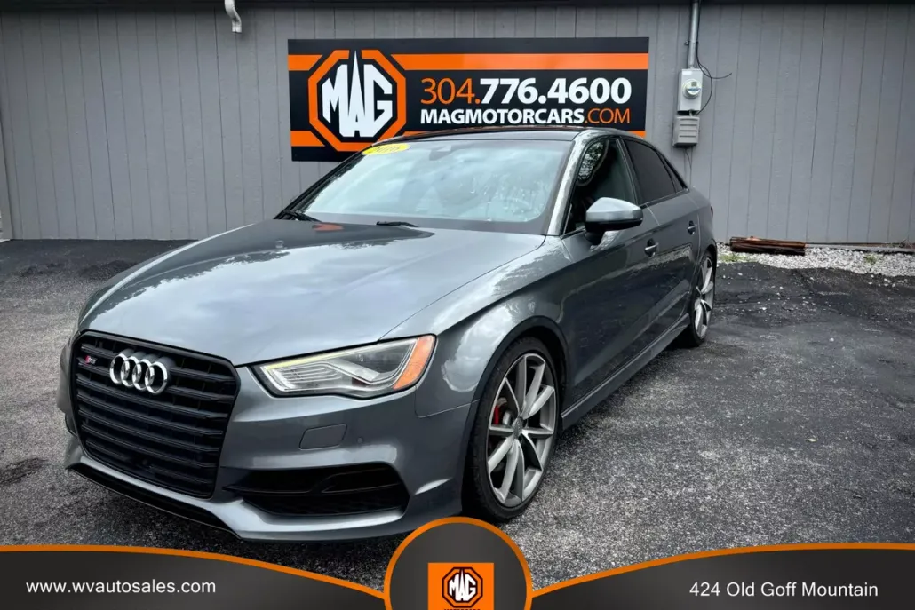 2016 Audi S3 Prestige photo 1