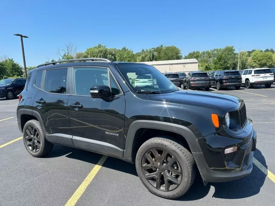 2022 Jeep Renegade Altitude photo 1