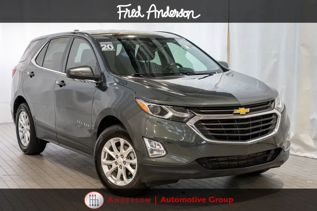 2020 Chevrolet Equinox LT photo 1