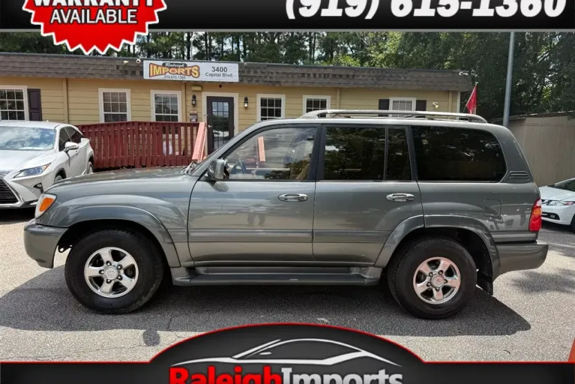 2001 Toyota Land Cruiser VX photo 1