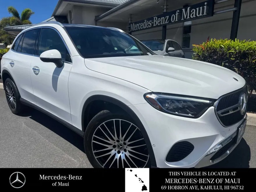 2025 Mercedes Benz GLC 300 photo 1