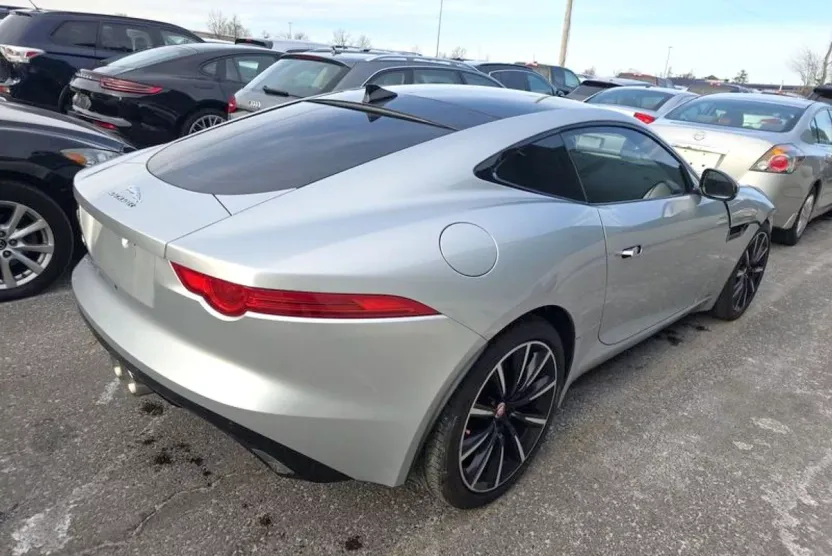2016 Jaguar F-TYPE Base photo 1