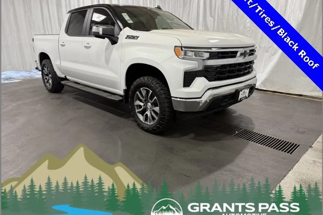 2025 Chevrolet Silverado 1500 LT photo 1