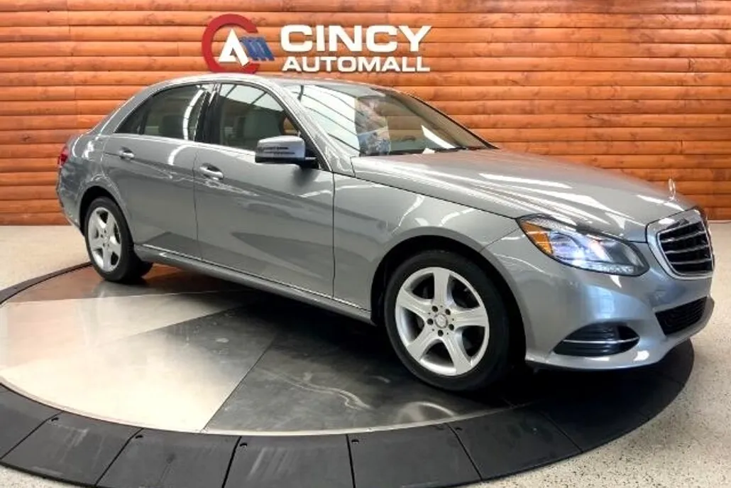 2014 Mercedes Benz E 350 4MATIC photo 1