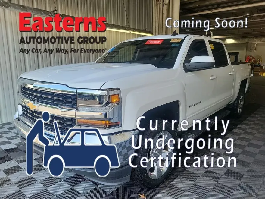 2018 Chevrolet Silverado 1500 LT photo 1