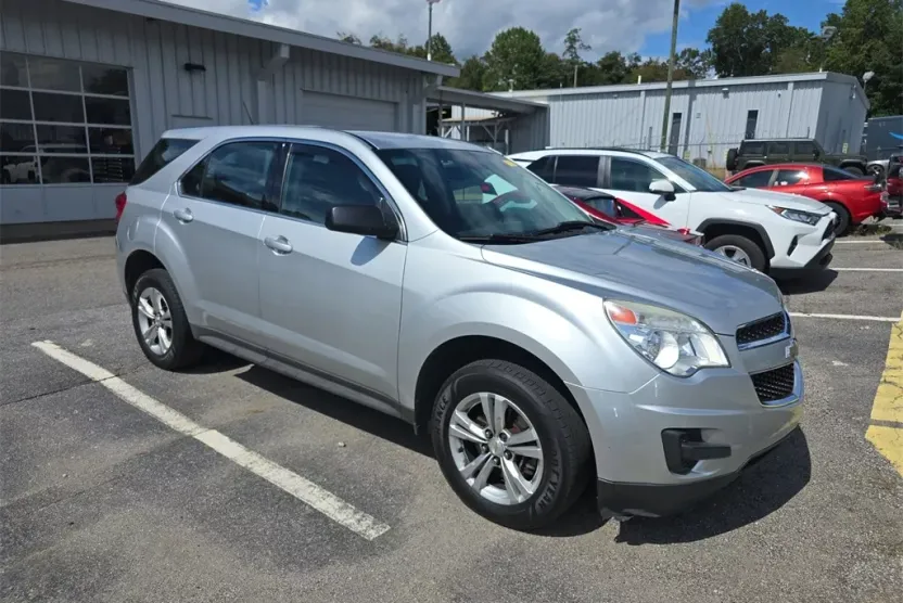 2013 Chevrolet Equinox LS photo 1