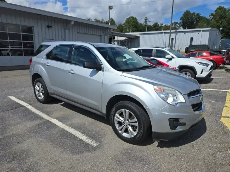 2013 Chevrolet Equinox LS photo 1
