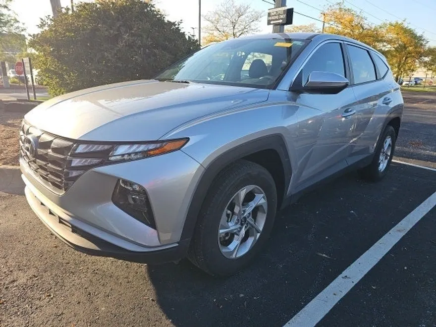 2022 Hyundai Tucson SE photo 1