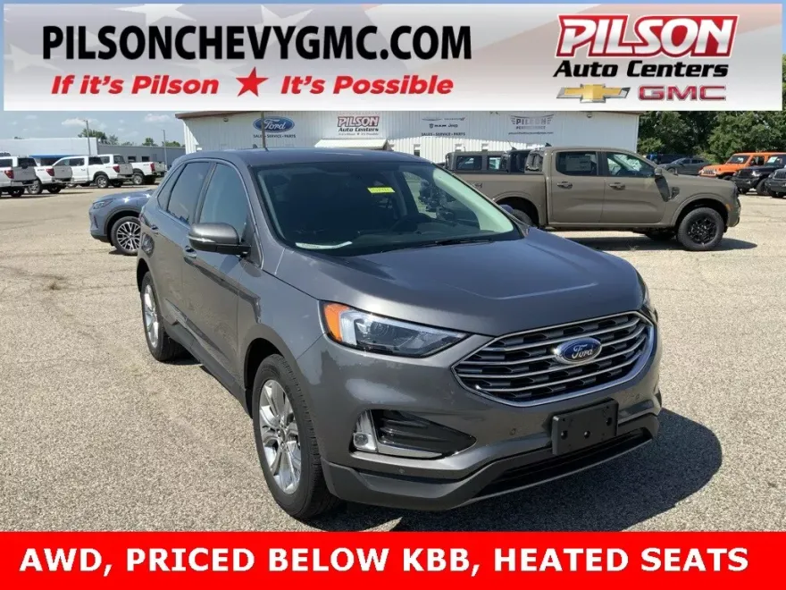2024 Ford Edge Titanium photo 1