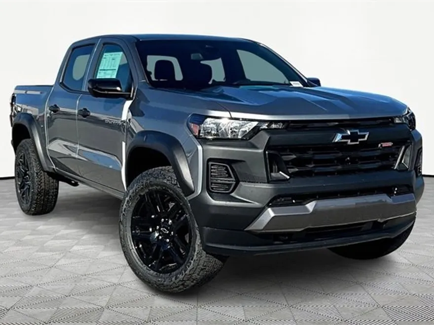 2025 Chevrolet Colorado Trail Boss photo 1