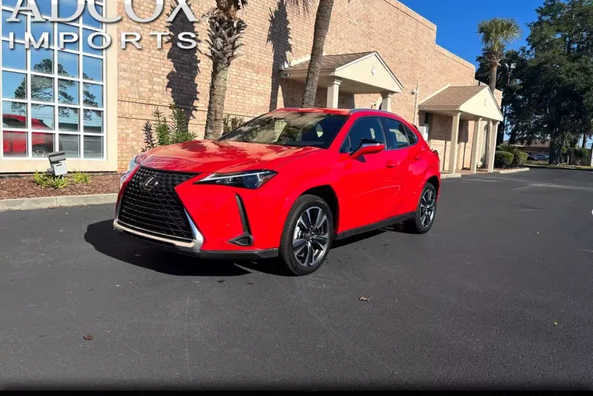 2023 Lexus UX 250h Premium photo 1