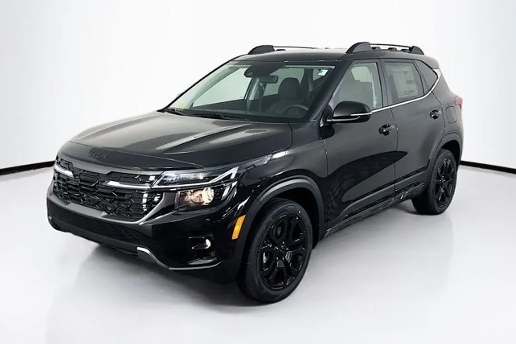 2025 Kia Seltos X-Line photo 1