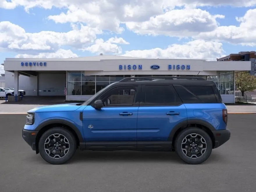2025 Ford Bronco Sport Outer Banks photo 1