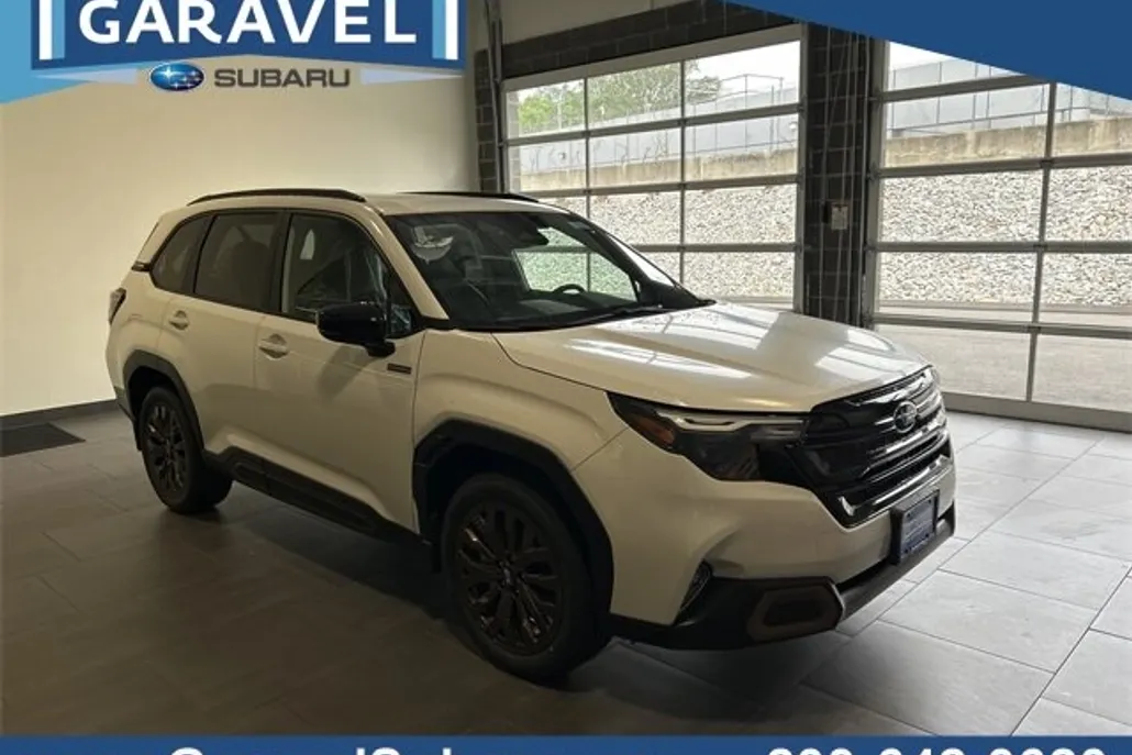 2025 Subaru Forester Sport photo 1