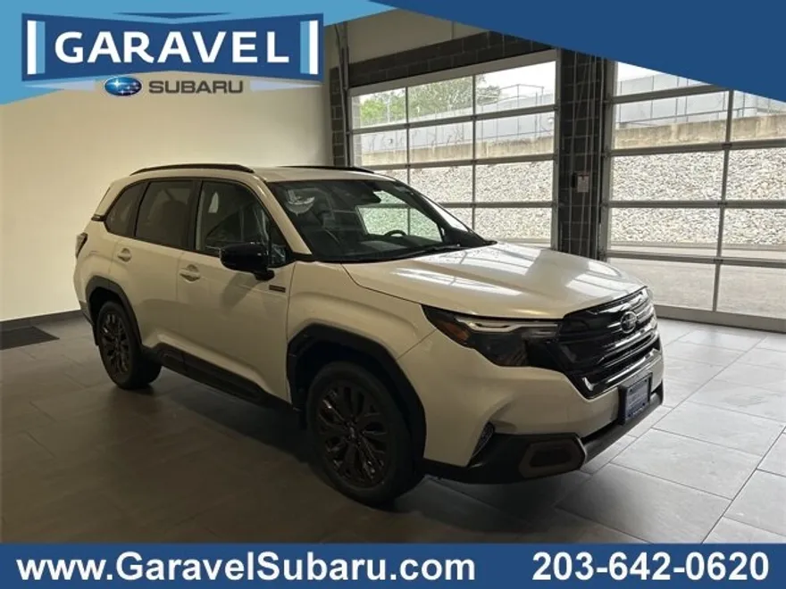 2025 Subaru Forester Sport photo 1