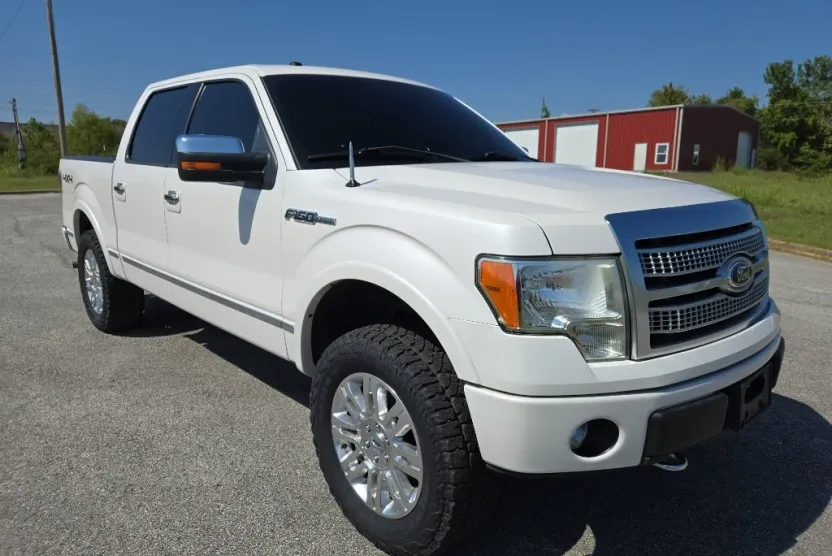 2012 Ford F-150 Platinum photo 1