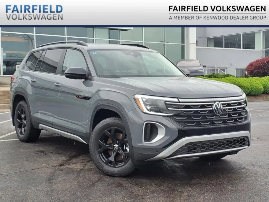 2025 Volkswagen Atlas Peak Edition photo 1