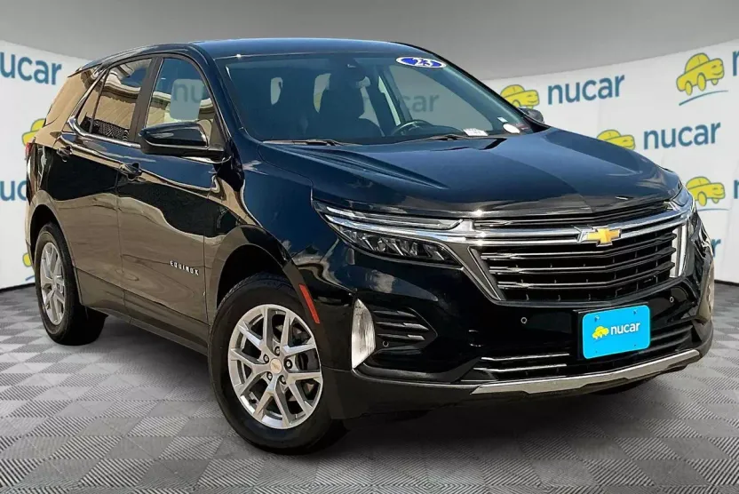 2023 Chevrolet Equinox LT photo 1