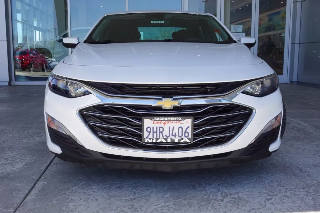 2023 Chevrolet Malibu 1LT photo 1
