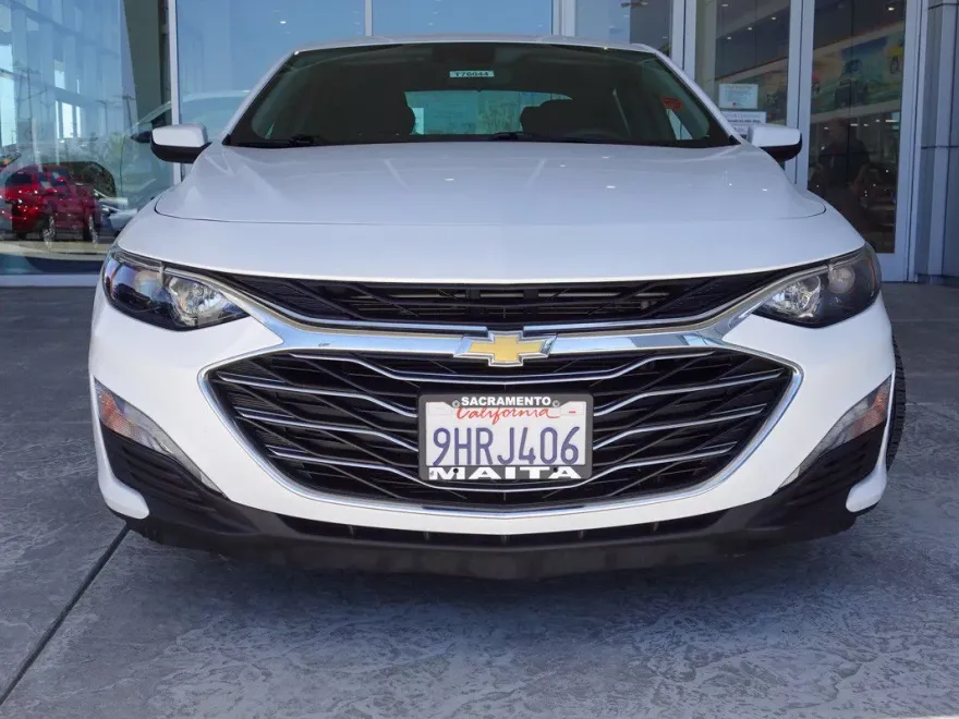 2023 Chevrolet Malibu 1LT photo 1