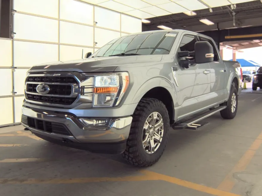 2023 Ford F-150 XLT photo 1