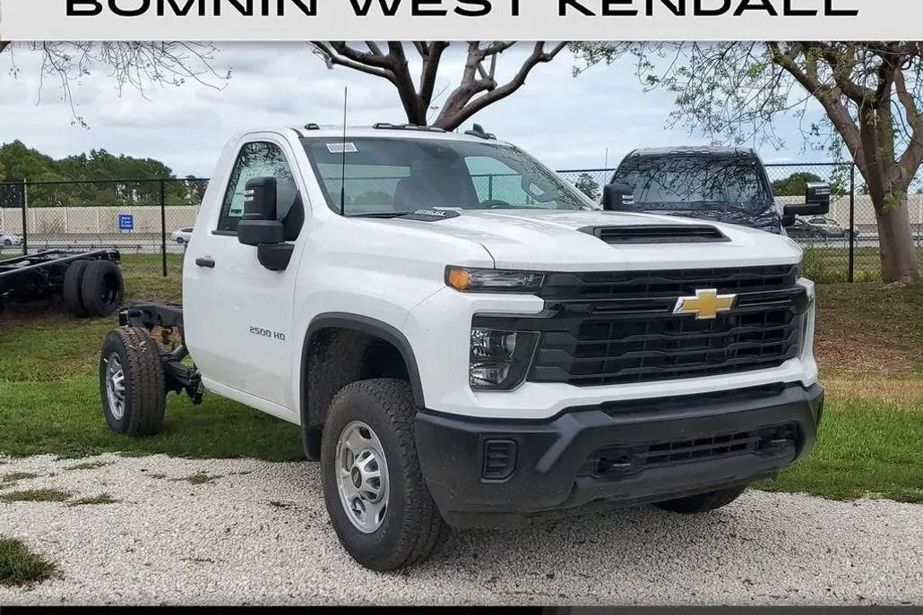 2025 Chevrolet Silverado 2500HD Work Truck photo 1