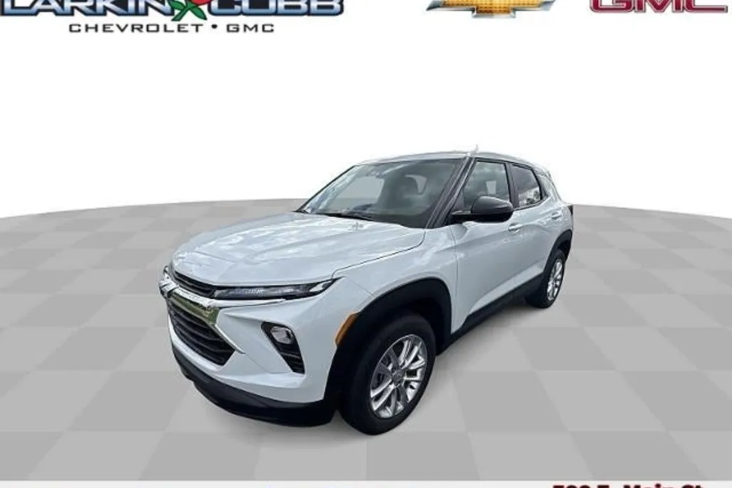2025 Chevrolet Trailblazer LS photo 1