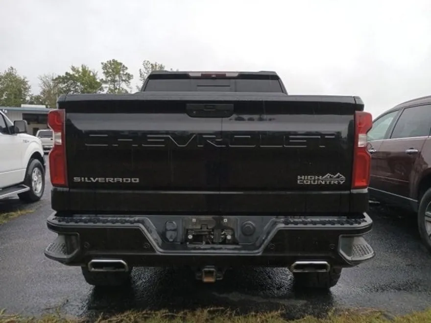 2019 Chevrolet Silverado 1500 High Country photo 1
