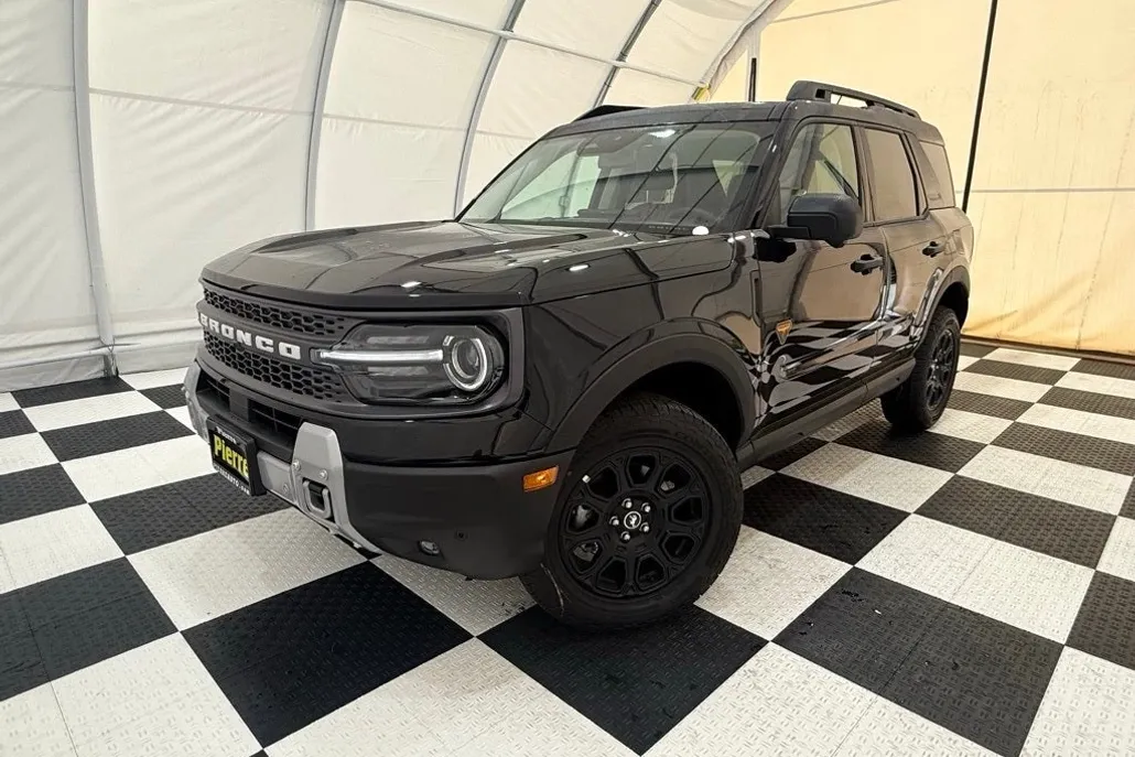 2025 Ford Bronco Sport Badlands photo 1