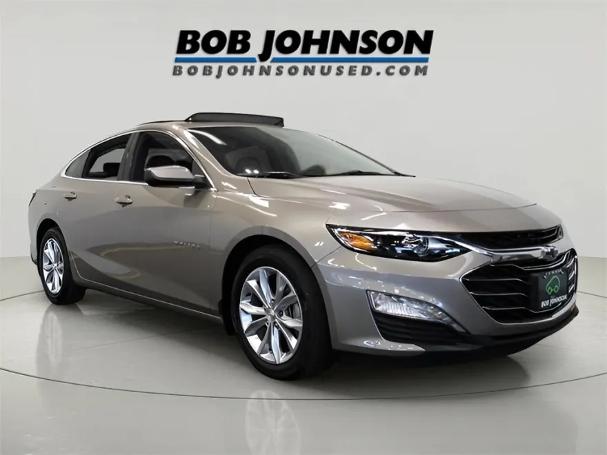 2022 Chevrolet Malibu 1LT photo 1