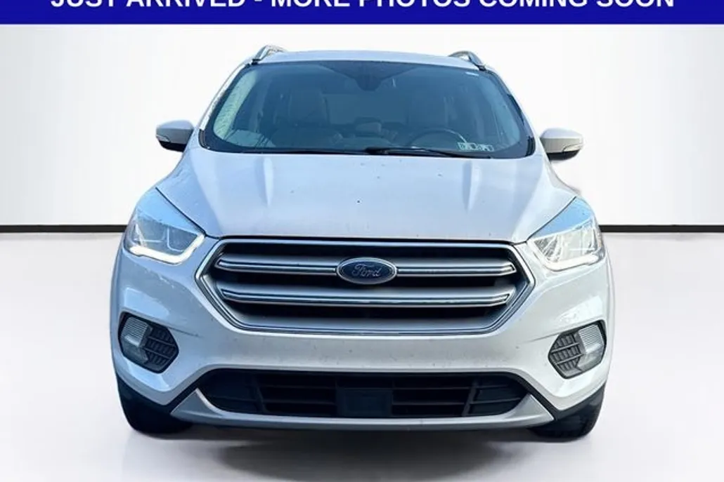 2017 Ford Escape Titanium photo 1