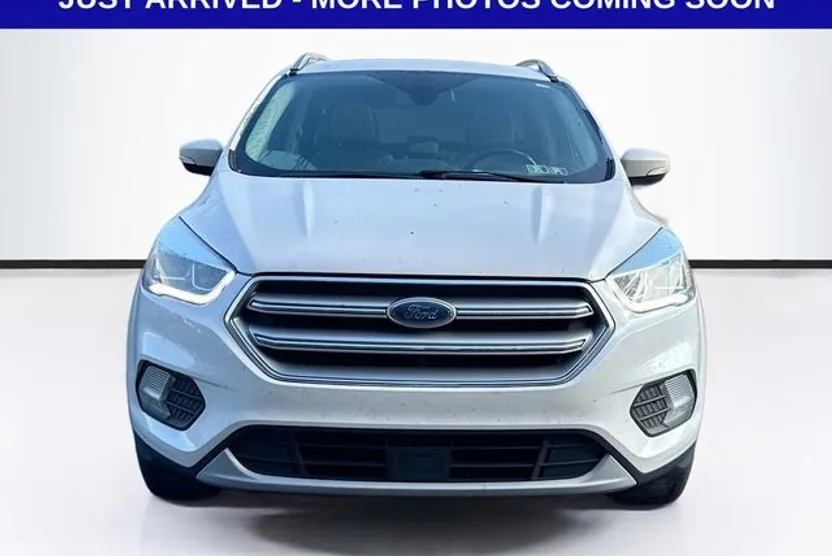 2017 Ford Escape Titanium photo 1