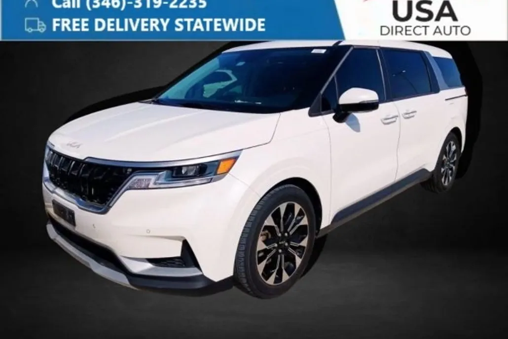 2022 Kia Carnival EX photo 1