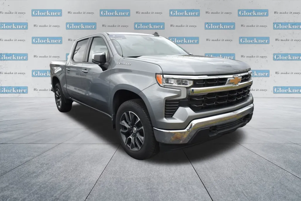2024 Chevrolet Silverado 1500 LT photo 1