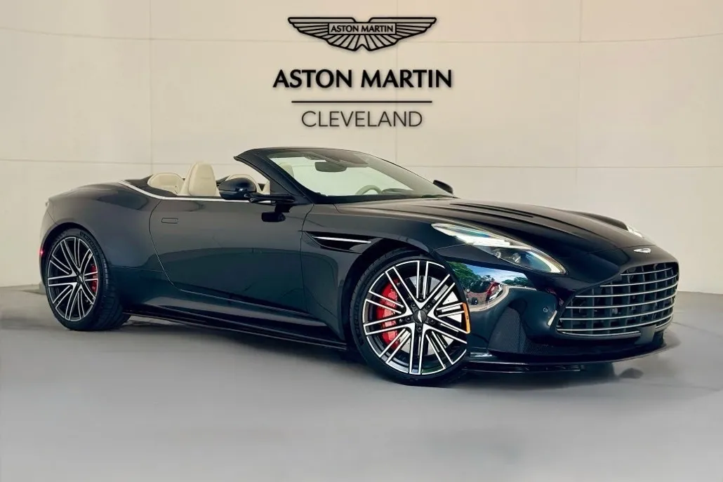 2024 Aston Martin DB12 photo 1