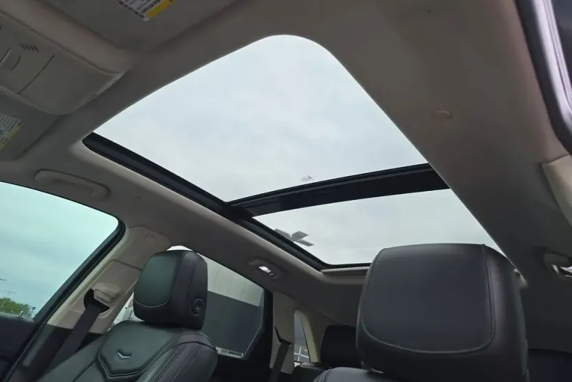 2017 Cadillac XT5 Premium Luxury photo 1