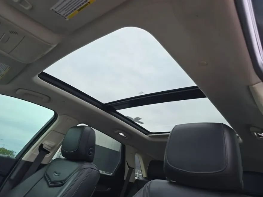 2017 Cadillac XT5 Premium Luxury photo 1
