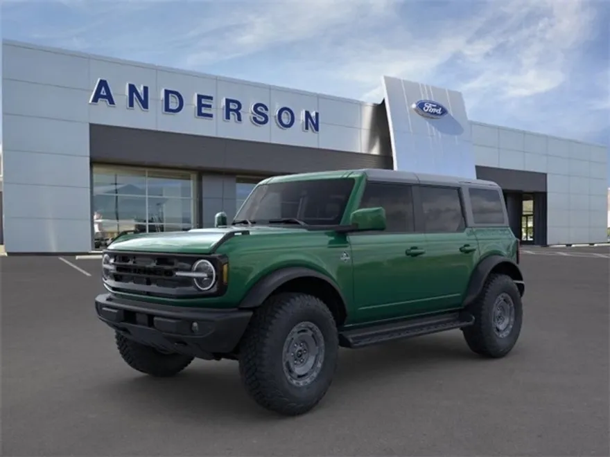 2025 Ford Bronco Outer Banks photo 1