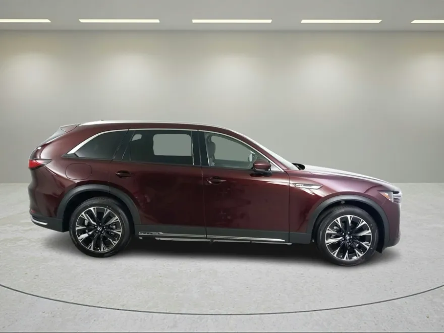 2024 Mazda CX-90 Plug-in Hybrid Premium photo 2