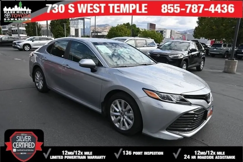 2018 Toyota Camry LE photo 1